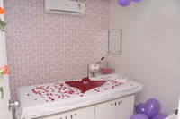 Kamna Jethmalani Launches Naturals Family Salon and Spa